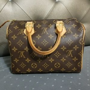 Louis Vuitton Monogram Speedy 25